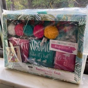 Mudpie x David’s Bridal Bachelorette Kit